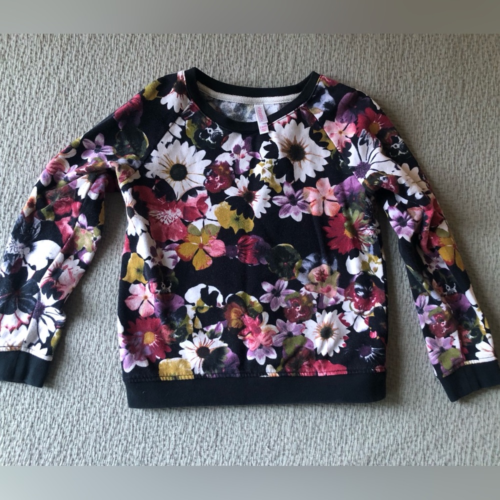 Girls Navy Floral Sweatshirt size 6/6x